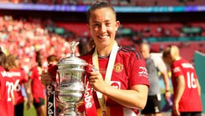 Manchester United’s Winter Wishlist: Defenders, Not Elves!