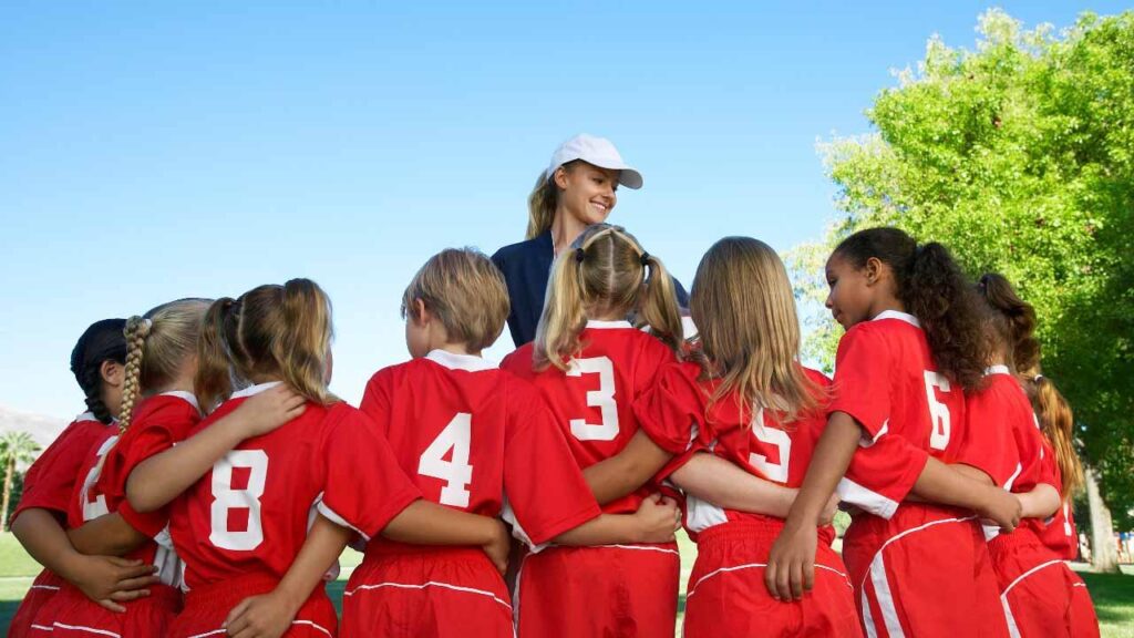 Strategic Halftime Talks: Managers Adjust Tactics On-the-Fly