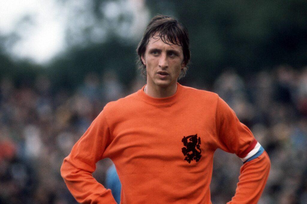 Johan Cruyff’s Total Football: Shaping Modern Tactics Today